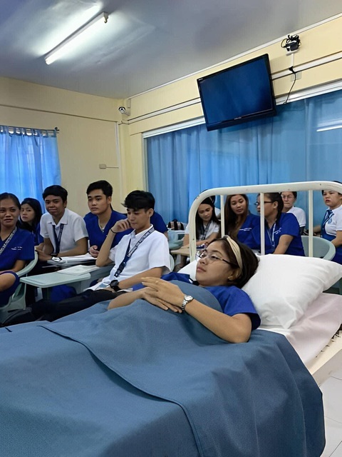 Ảnh vui 23-6: Muốn đi dã ngoại mà hết tiền kiểu... - Ảnh 2. Ảnh vui 23-6: Muốn đi dã ngoại mà hết tiền kiểu... - Ảnh 2.