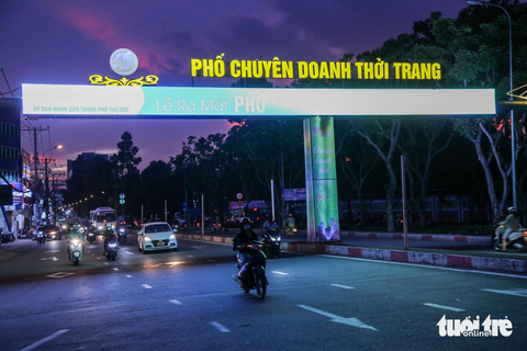 Ra mắt phố chuyên doanh thời trang đầu tiên tại TP Thủ Đức - Ảnh 2. Ra mắt phố chuyên doanh thời trang đầu tiên tại TP Thủ Đức - Ảnh 2.
