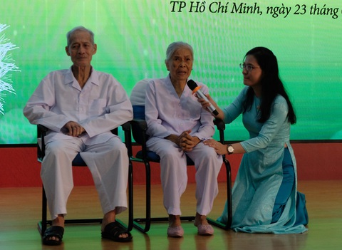 Chuyện 2 cụ U90 nấu cơm chay tặng người nghèo đoạt giải Lòng tốt quanh ta - Ảnh 2. Chuyện 2 cụ U90 nấu cơm chay tặng người nghèo đoạt giải Lòng tốt quanh ta - Ảnh 2.