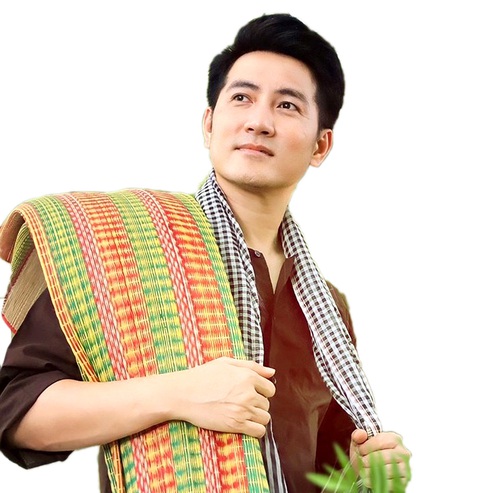 Nguyễn Phi Hùng lấn sân cải lương - Ảnh 1. Ca sĩ Nguyễn Phi Hùng trong MV Tình anh bán chiếu