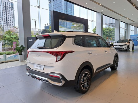 Tin tức giá xe: Kia Carens bản tăng áp lần đầu về mức thấp ‘kỷ lục’ 725 triệu - Ảnh 2. Kia Carens giảm giá, nhưng các đối thủ vốn có giá rẻ hơn cũng vậy - Ảnh: Đại lý Kia/Facebook