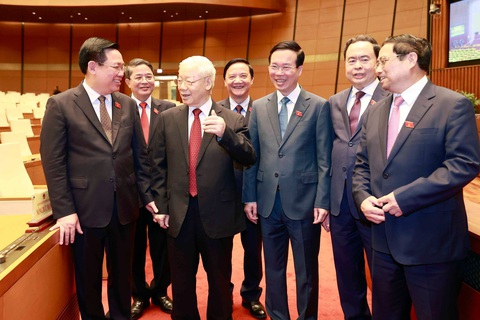 Chủ tịch Quốc hội: Cần giải pháp khắc phục kịp thời, căn cơ tình trạng thiếu điện - Ảnh 3. Tổng bí thư Nguyễn Phú Trọng, Chủ tịch nước Võ Văn Thưởng, Thủ tướng Chính phủ Phạm Minh Chính, Chủ tịch Quốc hội Vương Đình Huệ dự phiên bế mạc - Ảnh: TTXVN