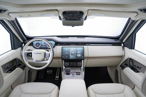 Range Rover đời mới có bản độ bọc thép đầu tiên - Ảnh 3. Phần còn lại của cabin Range Rover bọc thép ít nhất sẽ giữ nguyên tính sang trọng của Range Rover gốc, người dùng cũng có thể tùy biến thêm tùy nhu cầu sử dụng - Ảnh: Inkas