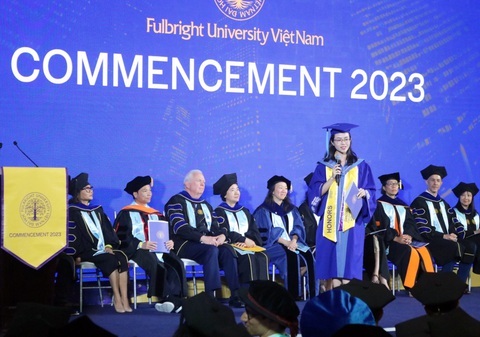 Đại học Fulbright Việt Nam trao bằng tốt nghiệp cho 95 sinh viên khóa đầu tiên - Ảnh 1. Đại học Fulbright Việt Nam trao bằng tốt nghiệp cho 95 sinh viên khóa đầu tiên - Ảnh 1.