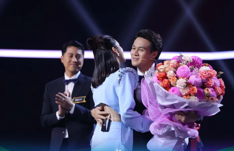 Chân dung ‘1 nửa’ được ‘hot mom’ Quỳnh Lương chọn hẹn hò - Ảnh 3. Cái kết viên mãn của Quỳnh Lương khi tham gia Người ấy là ai?