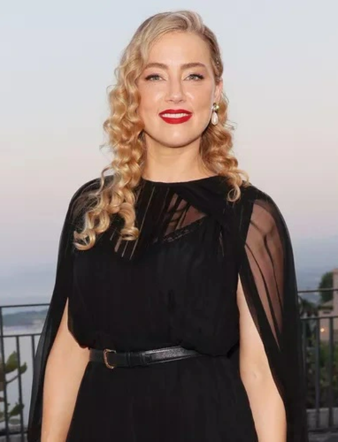 Tin tức giải trí 25-6: Amber Heard trở lại sau bê bối, concert của Taeyeon cháy vé tại Đài Loan - Ảnh 2. Amber Heard xuất hiện trong buổi công chiếu bộ phim mới In the Fire tại Liên hoan phim Taormina ở Ý - Ảnh: BACKGRID