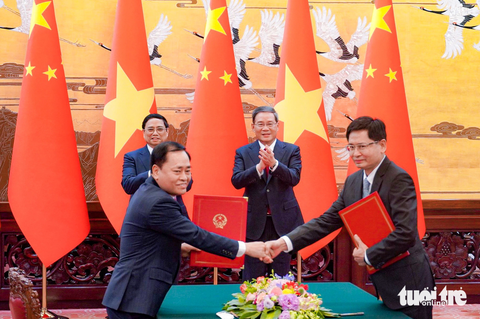 Việt Nam - Trung Quốc: Nhất trí xây dựng đường biên giới trên đất liền hòa bình, ổn định trên biển - Ảnh 3. Việt Nam - Trung Quốc: Nhất trí xây dựng đường biên giới trên đất liền hòa bình, ổn định trên biển - Ảnh 3.