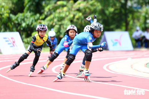 Xem các VĐV nhí đua tốc độ ở Giải roller sports quốc gia 2023 - Ảnh 4. Xem các VĐV nhí đua tốc độ ở Giải roller sports quốc gia 2023 - Ảnh 4.