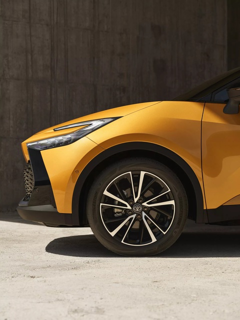 Toyota C-HR 2024 ra mắt: Lột xác toàn diện, tăng tiện nghi để đấu Honda HR-V - Ảnh 7. Toyota C-HR 2024 ra mắt: Lột xác toàn diện, tăng tiện nghi để đấu Honda HR-V - Ảnh 7.