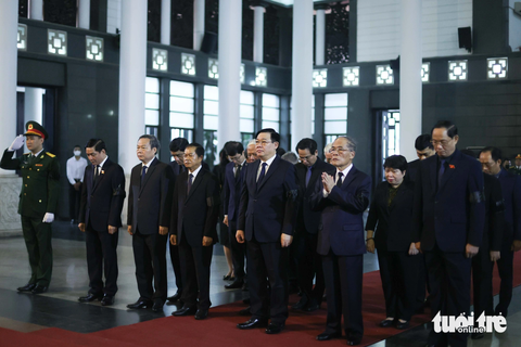 Đông đảo lãnh đạo, nguyên lãnh đạo dự lễ tang cố Phó thủ tướng Vũ Khoan - Ảnh 5. Đông đảo lãnh đạo, nguyên lãnh đạo dự lễ tang cố Phó thủ tướng Vũ Khoan - Ảnh 5.