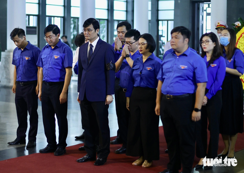 Đông đảo lãnh đạo, nguyên lãnh đạo dự lễ tang cố Phó thủ tướng Vũ Khoan - Ảnh 8. Đông đảo lãnh đạo, nguyên lãnh đạo dự lễ tang cố Phó thủ tướng Vũ Khoan - Ảnh 8.