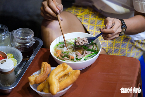 Du lịch một mình đến Hà Nội: Ăn gì, chơi đâu? - Ảnh 3. Du lịch một mình đến Hà Nội: Ăn gì, chơi đâu? - Ảnh 3.