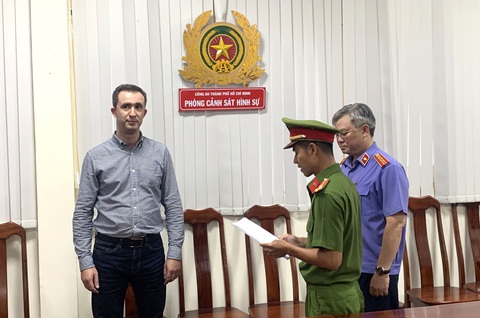 Bắt tạm giam 1 người Nga điều hành 6 công ty tín dụng đen - Ảnh 1. Bắt tạm giam 1 người Nga điều hành 6 công ty tín dụng đen - Ảnh 1.