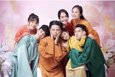 10 gia đình sao Việt đông con bậc nhất showbiz - Ảnh 4. 10 gia đình sao Việt đông con bậc nhất showbiz - Ảnh 4.