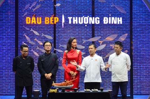 Top Chef Việt Nam 2023 tập 3: Thử thách đến từ món phở ăn không dùng đũa - Ảnh 1. Ban giám khảo Top Chef Việt Nam tập 3 ra đề thi