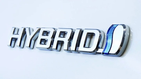 Toyota Hilux thêm bản xe xanh nhưng không được gọi là hybrid - Ảnh 2. Toyota Hilux thêm bản xe xanh nhưng không được gọi là hybrid - Ảnh 2.
