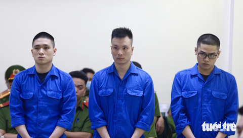 Bà chủ quán bar Dung Thà lãnh hơn 7 năm tù vì tặng ma túy mừng sinh nhật khách - Ảnh 2. Bà chủ quán bar Dung Thà lãnh hơn 7 năm tù vì tặng ma túy mừng sinh nhật khách - Ảnh 2.