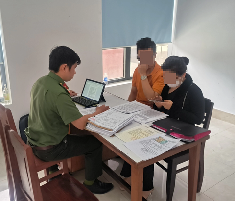 6 cơ sở bán hàng online giao dịch 223 tỉ đồng bị đề nghị kiểm tra thuế - Ảnh 1. 6 cơ sở bán hàng online giao dịch 223 tỉ đồng bị đề nghị kiểm tra thuế - Ảnh 1.