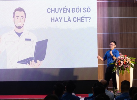 Chuyển đổi số chưa đủ, hãy chuyển đổi chính mình! - Ảnh 1. Chuyển đổi số chưa đủ, hãy chuyển đổi chính mình! - Ảnh 1.