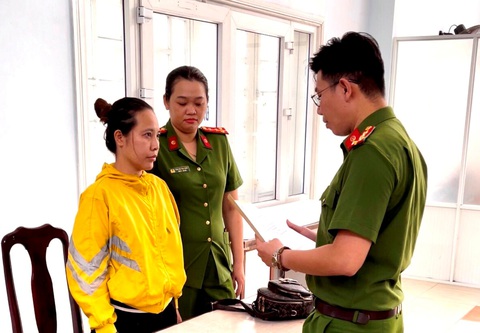 Tin lời cúng giải hạn chữa bệnh, bị lừa hơn 1,4 tỉ đồng - Ảnh 1. Tin lời cúng giải hạn chữa bệnh, bị lừa hơn 1,4 tỉ đồng - Ảnh 1.
