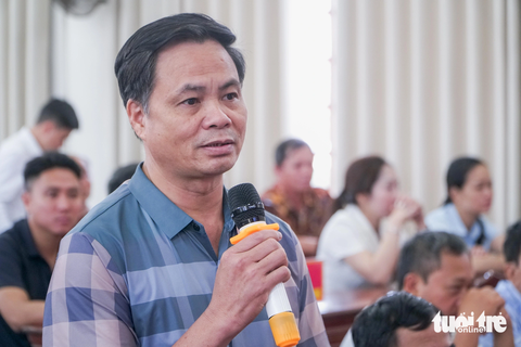 Cử tri nói Châu Âu sông chảy rất đẹp trong phố, nhưng sông ở Hà Nội lại ô nhiễm, lãnh đạo TP nói gì? - Ảnh 2. Cử tri đặt câu hỏi tại hội nghị