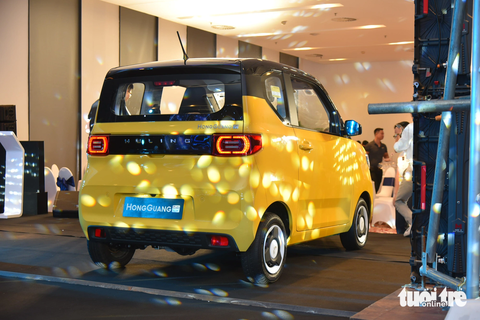 Chi tiết Wuling HongGuang MiniEV giá từ 239 triệu đồng: Nhiều chi tiết lạ với người Việt - Ảnh 7. Chi tiết Wuling HongGuang MiniEV giá từ 239 triệu đồng: Nhiều chi tiết lạ với người Việt - Ảnh 7.