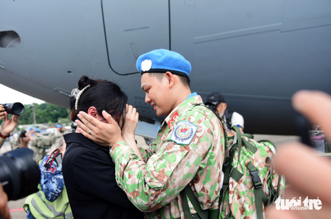 Chủ tịch nước tiễn 63 quân nhân sang Nam Sudan làm nhiệm vụ - Ảnh 4. Chủ tịch nước tiễn 63 quân nhân sang Nam Sudan làm nhiệm vụ - Ảnh 4.