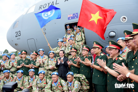 Chủ tịch nước tiễn 63 quân nhân sang Nam Sudan làm nhiệm vụ - Ảnh 7. Chủ tịch nước tiễn 63 quân nhân sang Nam Sudan làm nhiệm vụ - Ảnh 7.