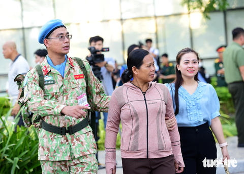 Chủ tịch nước tiễn 63 quân nhân sang Nam Sudan làm nhiệm vụ - Ảnh 8. Chủ tịch nước tiễn 63 quân nhân sang Nam Sudan làm nhiệm vụ - Ảnh 8.