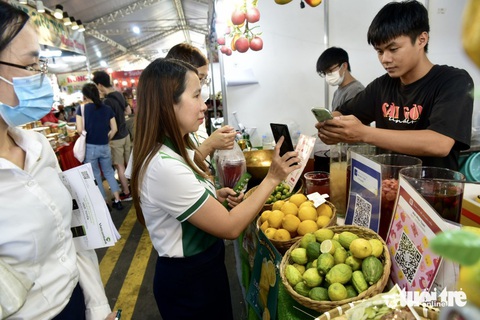 Tin tức sáng 30-6: Từ 1-9, cấm ngân hàng cho vay mua vàng, đảo nợ, gửi tiết kiệm - Ảnh 2. Tin tức sáng 30-6: Từ 1-9, cấm ngân hàng cho vay mua vàng, đảo nợ, gửi tiết kiệm - Ảnh 2.