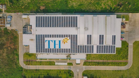 Điện mặt trời trên mái Nhà máy Nước tinh khiết, thảo dược và hoa quả Núi Tiên Điện mặt trời trên mái Nhà máy Nước tinh khiết, thảo dược và hoa quả Núi Tiên