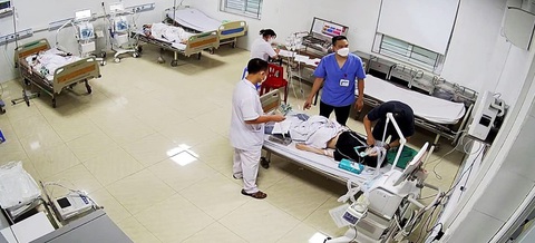 Nữ sinh bị ngạt trong ô tô không đủ điều kiện xét đặc cách vào lớp 10 công lập - Ảnh 1. Nữ sinh bị ngạt trong ô tô không đủ điều kiện xét đặc cách vào lớp 10 công lập - Ảnh 1.
