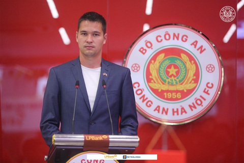 Thủ môn Filip Nguyễn: Giấc mơ của tôi đã thành sự thật - Ảnh 2. Thủ môn Filip Nguyễn: Giấc mơ của tôi đã thành sự thật - Ảnh 2.