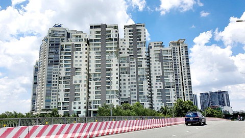 Cao ốc Đảo Kim Cương ở phường Bình Trưng Tây (TP Thủ Đức) nằm trong danh sách không đảm bảo an toàn PCCC - Ảnh: MINH HÒA Cao ốc Đảo Kim Cương ở phường Bình Trưng Tây (TP Thủ Đức) nằm trong danh sách không đảm bảo an toàn PCCC - Ảnh: MINH HÒA