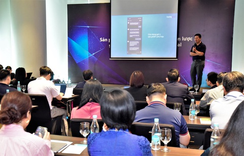 Trusting Social ra mắt Agent Foundry - trợ lý ảo chuyên ngành cho doanh nghiệp - Ảnh 2. Trợ lý ảo có thể làm theo các quy trình cho trước, tự học từ công việc và kinh nghiệm, chủ động xử lý vấn đề trong môi trường kinh doanh mà không cần người dùng phải can thiệp thường xuyên.