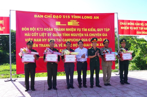 Đưa về Long An 122 hài cốt liệt sĩ trong mùa khô 2022 - 2023 - Ảnh 1. Đưa về Long An 122 hài cốt liệt sĩ trong mùa khô 2022 - 2023 - Ảnh 1.