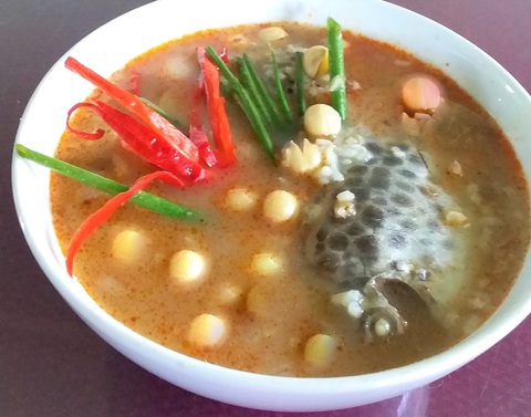 Ăn cháo cá nâu sống lâu trăm tuổi - Ảnh 1. Ăn cháo cá nâu sống lâu trăm tuổi - Ảnh 1.