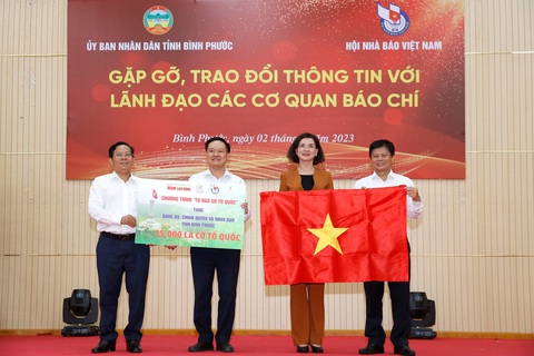 Hội Nhà báo Việt Nam trồng 3,4ha rừng ở Bình Phước - Ảnh 2. Hội Nhà báo Việt Nam trồng 3,4ha rừng ở Bình Phước - Ảnh 2.