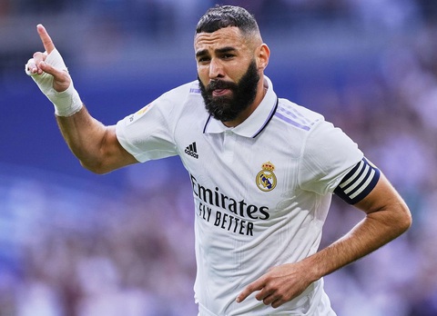 Benzema rời Real, làm lễ chia tay ngày 6-6 - Ảnh 1. Benzema rời Real, làm lễ chia tay ngày 6-6 - Ảnh 1.