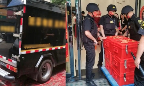Mang cả xe bọc thép để chở vàng, tiền đến nhà gái - Ảnh 1. Mang cả xe bọc thép để chở vàng, tiền đến nhà gái - Ảnh 1.