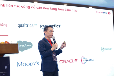 Techcombank chọn lối đi riêng trong phục vụ khách hàng doanh nghiệp - Ảnh 1. Ông Hoàng Trọng Hiếu – Giám đốc cao cấp phát triển kinh doanh- Khối Khách hàng doanh nghiệp Techcombank - Ảnh: TCB