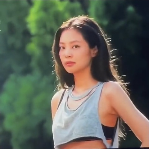 The Idol - phim đầu tay của Jennie Blackpink nhận độ tươi thảm - Ảnh 2. The Idol - phim đầu tay của Jennie Blackpink nhận độ tươi thảm - Ảnh 2.