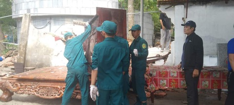 Giúp hơn 150 hộ dân ở Nhơn Trạch dọn dẹp lại nhà sau mưa lớn - Ảnh 1. Giúp hơn 150 hộ dân ở Nhơn Trạch dọn dẹp lại nhà sau mưa lớn - Ảnh 1.