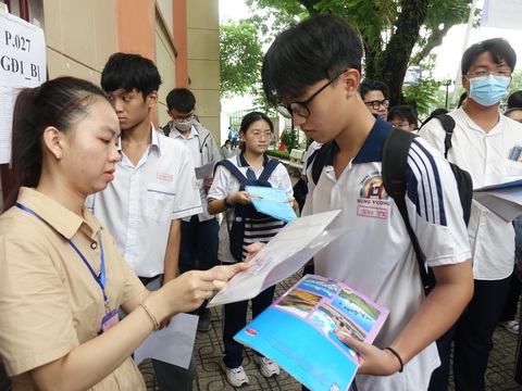 Thủ khoa thi đánh giá năng lực đợt 2 Đại học Quốc gia TP.HCM đạt 1.133 điểm - Ảnh 1. Thủ khoa thi đánh giá năng lực đợt 2 Đại học Quốc gia TP.HCM đạt 1.133 điểm - Ảnh 1.