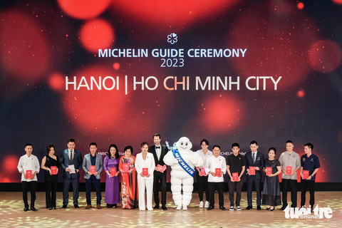 4 nhà hàng được gắn sao Michelin tại Việt Nam: Anăn Saigon, Gia, Hibana by Koki và Tầm Vị - Ảnh 12. 4 nhà hàng được gắn sao Michelin tại Việt Nam: Anăn Saigon, Gia, Hibana by Koki và Tầm Vị - Ảnh 12.