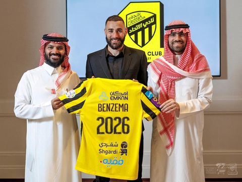 Benzema đến Saudi Arabia, Messi chờ Barca - Ảnh 1. Benzema đến Saudi Arabia, Messi chờ Barca - Ảnh 1.
