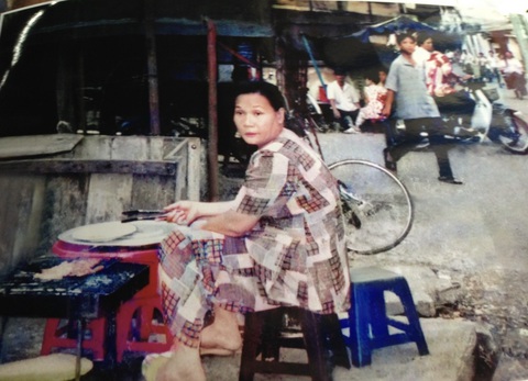 Bà Nguyễn Ngọc Điệp (64 tuổi) là người mở ra quán cơm tấm Ba Ghiền năm 1995 - Ảnh: NVCC Bà Nguyễn Ngọc Điệp (64 tuổi) là người mở ra quán cơm tấm Ba Ghiền năm 1995 - Ảnh: NVCC