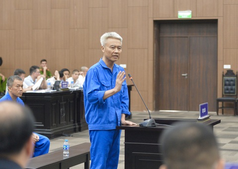 Cựu tổng giám đốc và chủ tịch Cienco 1 cùng bị đề nghị 9-10 năm tù - Ảnh 2. Cựu tổng giám đốc và chủ tịch Cienco 1 cùng bị đề nghị 9-10 năm tù - Ảnh 2.