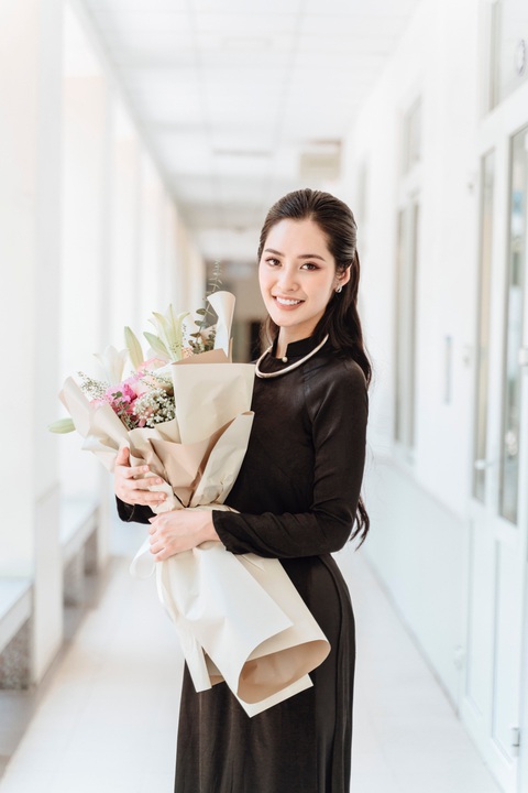 Hoa hậu các dân tộc Nông Thúy Hằng lại vướng ồn ào học vấn - Ảnh 3. Hoa hậu các dân tộc Nông Thúy Hằng lại vướng ồn ào học vấn - Ảnh 3.