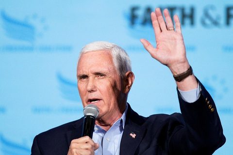Ông Pence tranh cử, ra khẩu hiệu giống nhưng mạnh hơn ông Trump - Ảnh 1. Ông Pence tranh cử, ra khẩu hiệu giống nhưng mạnh hơn ông Trump - Ảnh 1.